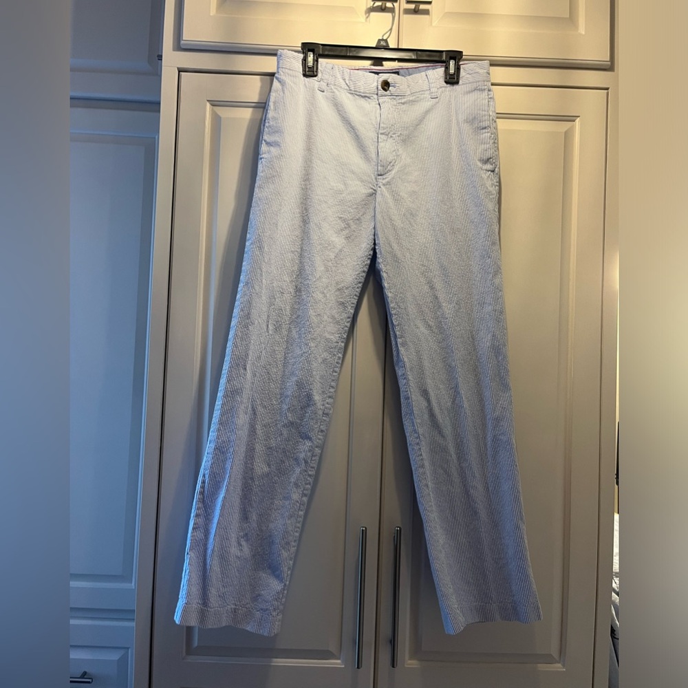 Izod sear suckers blue and white dress pants. 32 waist 32 length.